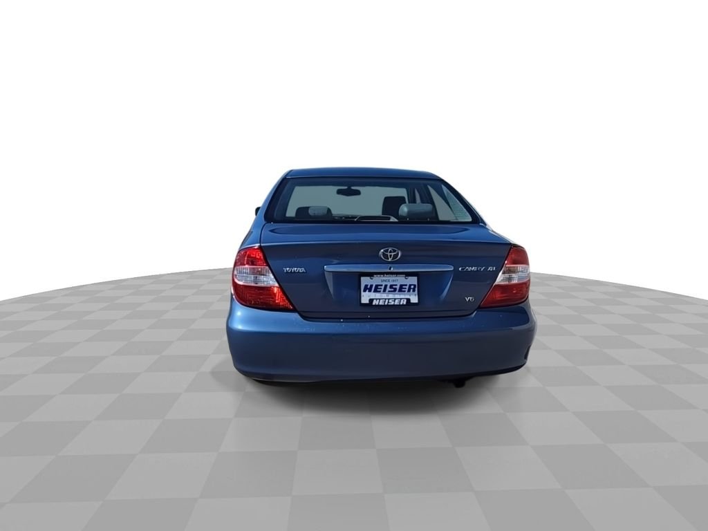 Used 2004  Toyota XLE image 7