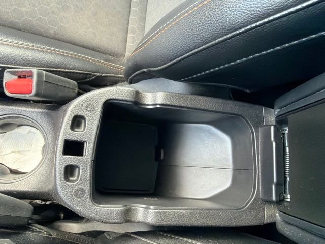 Used 2019 White Jeep Latitude image 24