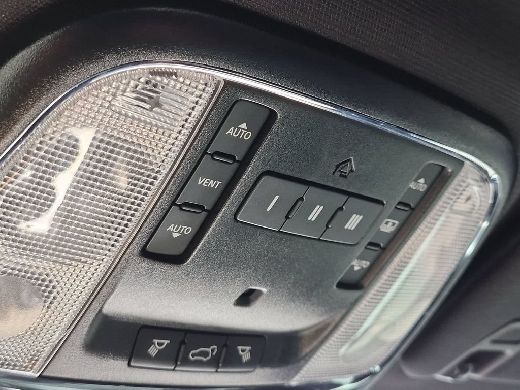 Used 2019 Blue Jeep Limited X image 18