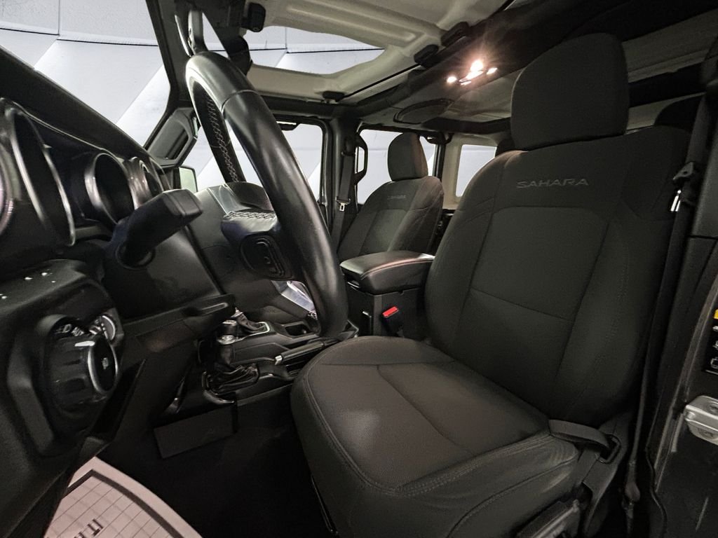Used 2021 Gray Jeep Unlimited Sahara image 8