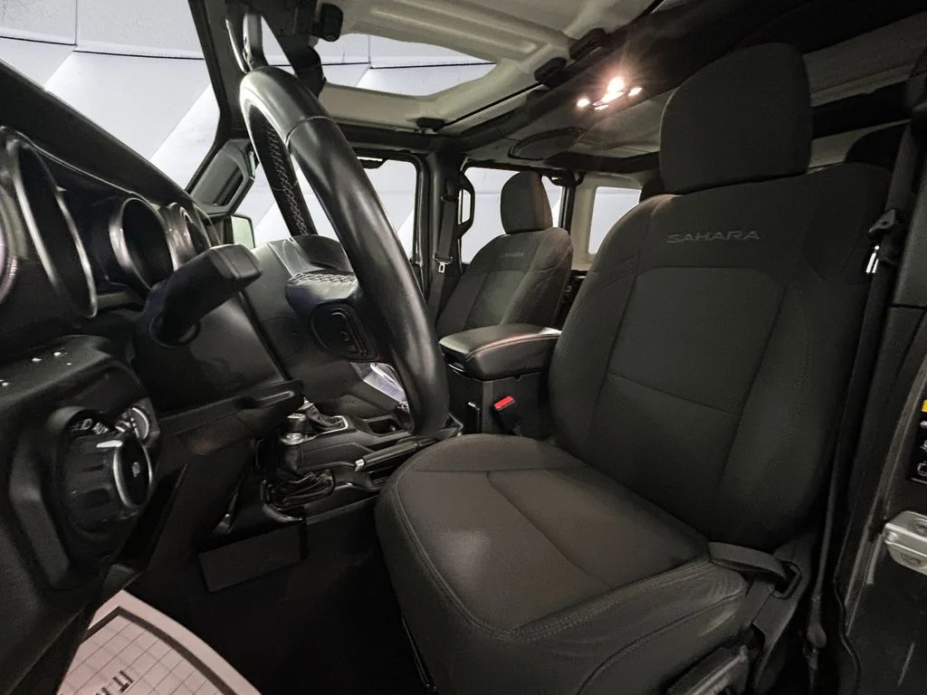Used 2021 Gray Jeep Unlimited Sahara image 8