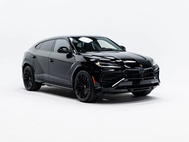 Used 2025 Black Lamborghini SE image 72