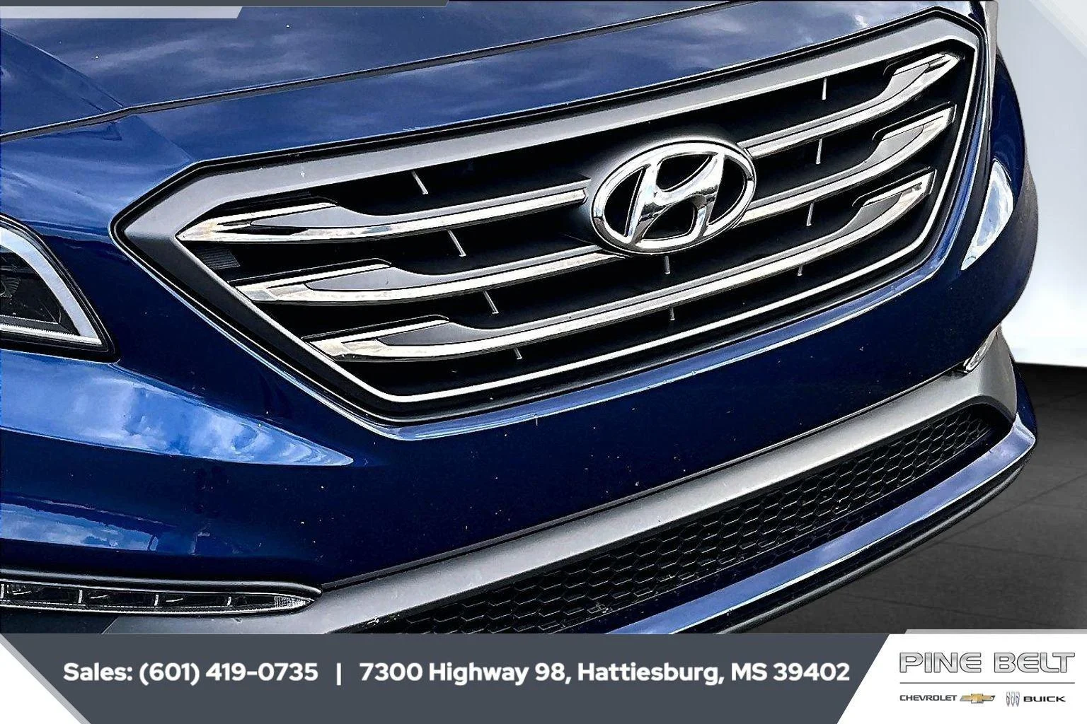 Used 2015 Lakeside Blue Hyundai 2.4L Sport image 21