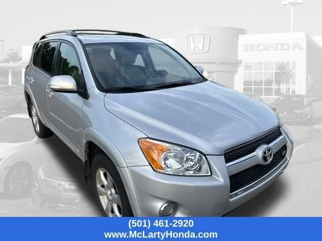 Used 2012 Classic Silver Metallic TOYOTA LIMITED image 3