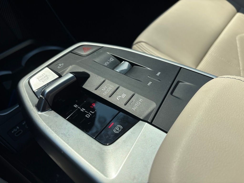 Used 2023 Blue BMW xDrive28i image 14