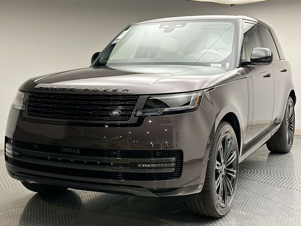 New 2026 Charente Grey Land Rover SE image 1