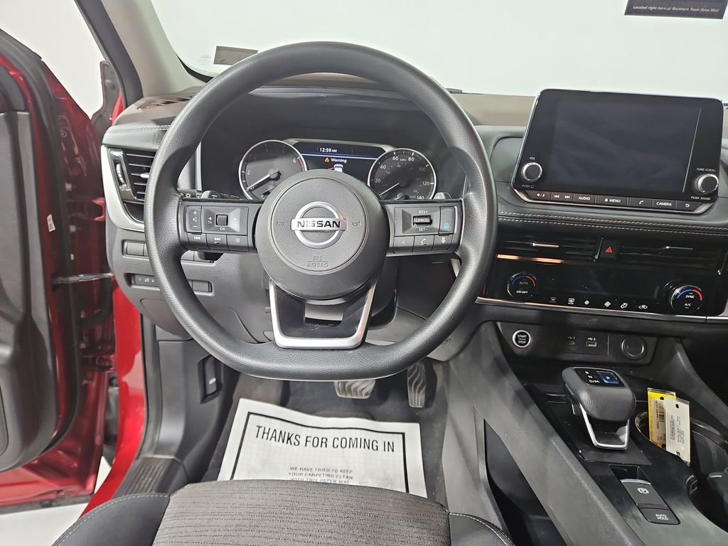 Used 2021 Scarlet Nissan SV image 14