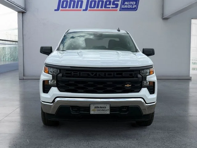New 2026 Summit White Chevrolet WT image 8