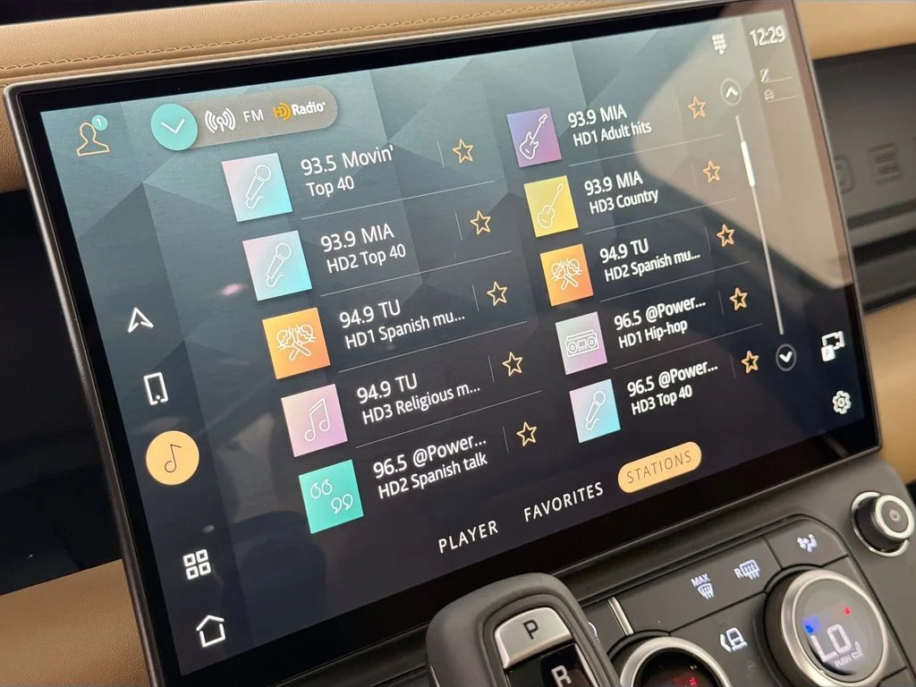 New 2026 Borasco Grey Land Rover X-Dynamic SE image 15