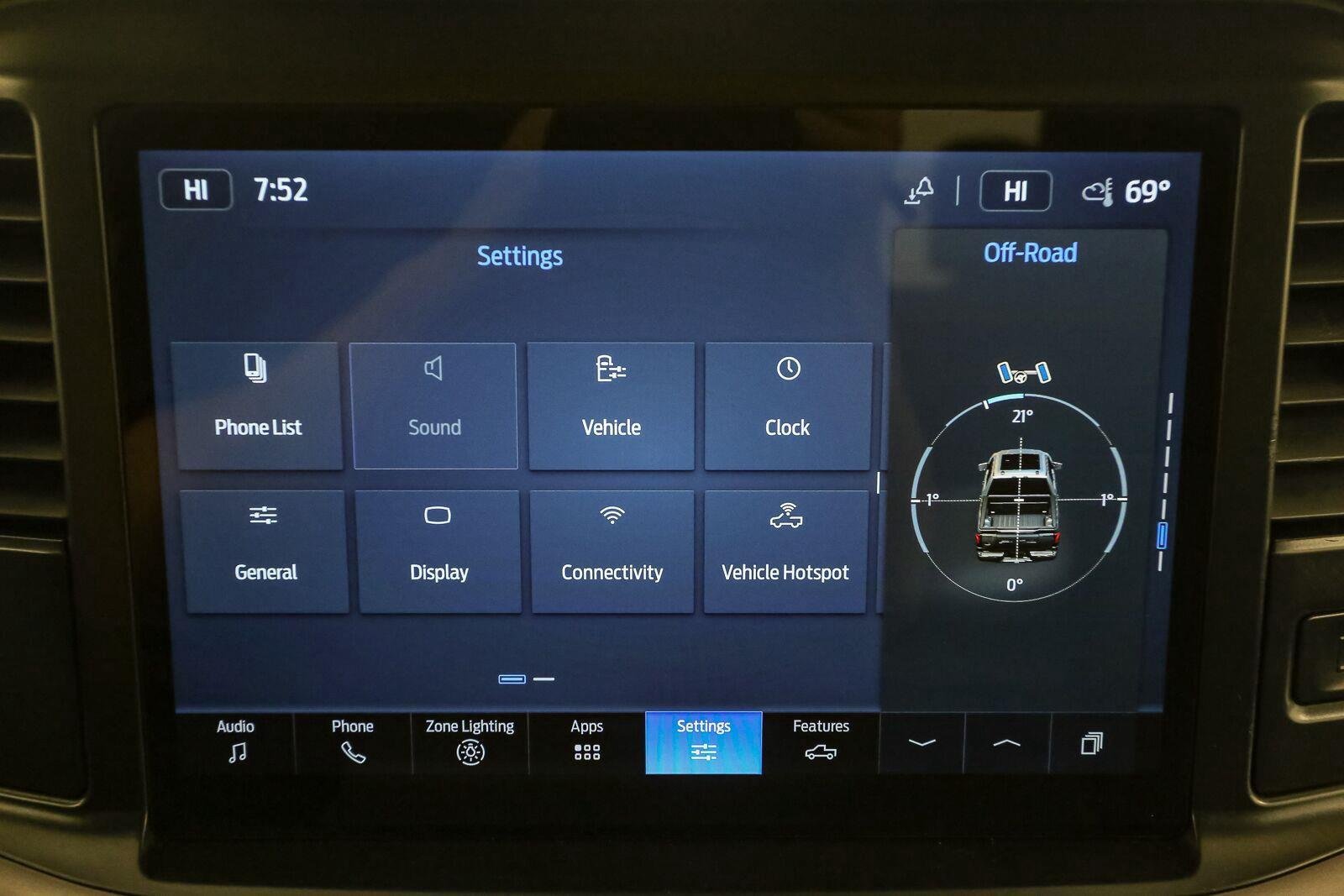 Used 2025 Carbonized Gray Ford XLT image 22