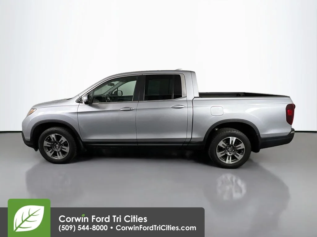 Used 2017 Silver Honda RTL image 6