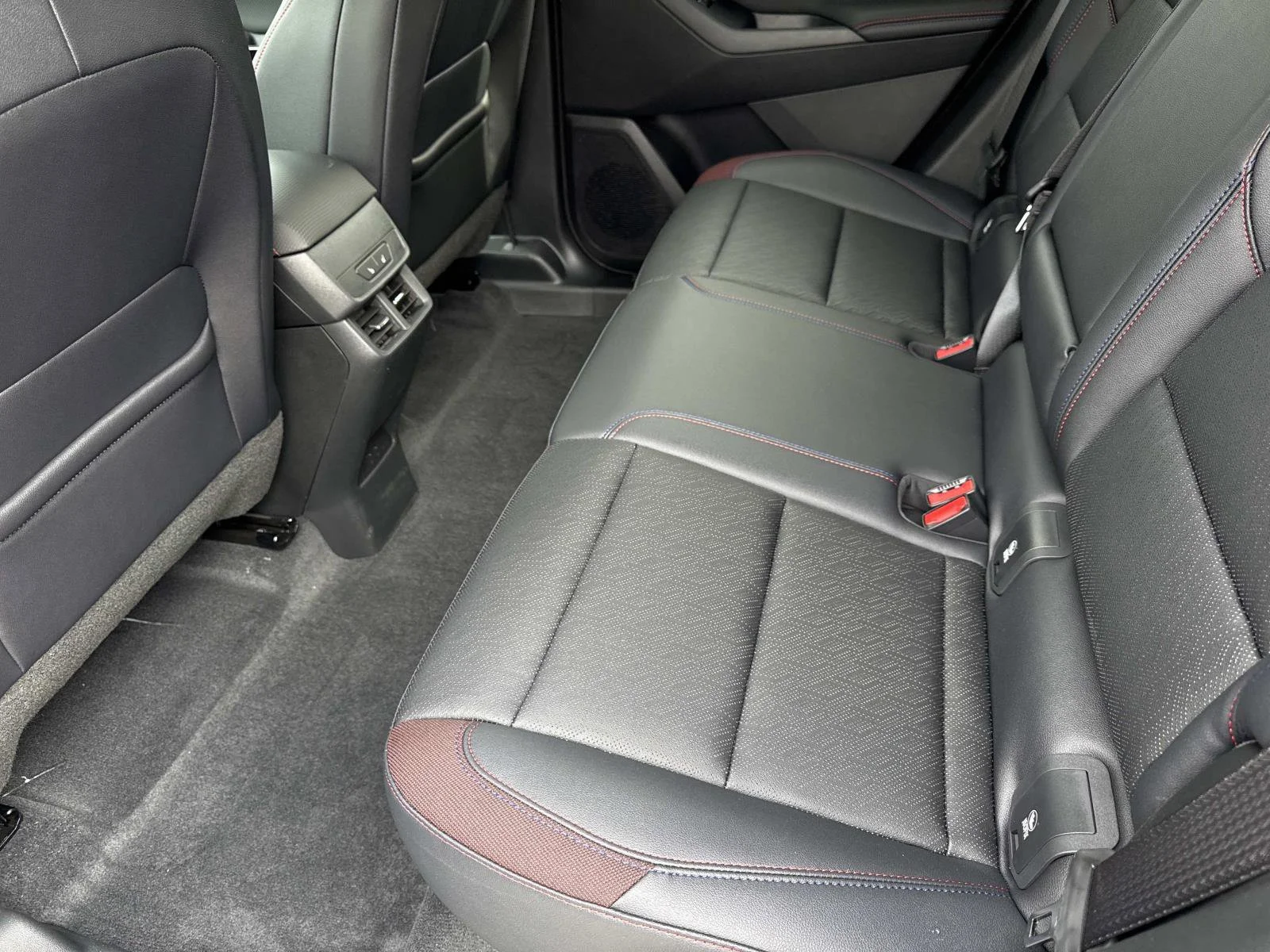 2026 Chevrolet Equinox RS - Photo 10