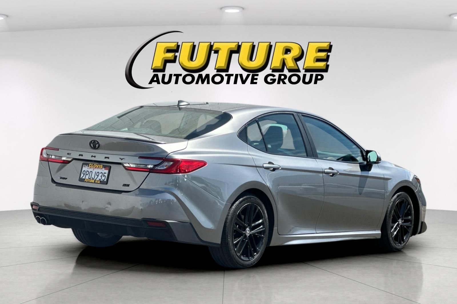 Used 2025 Gray Toyota SE image 4