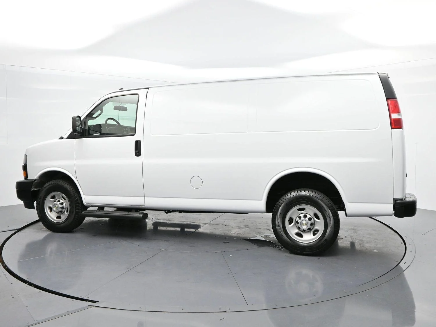 Used 2023 Summit White Chevrolet WT image 5