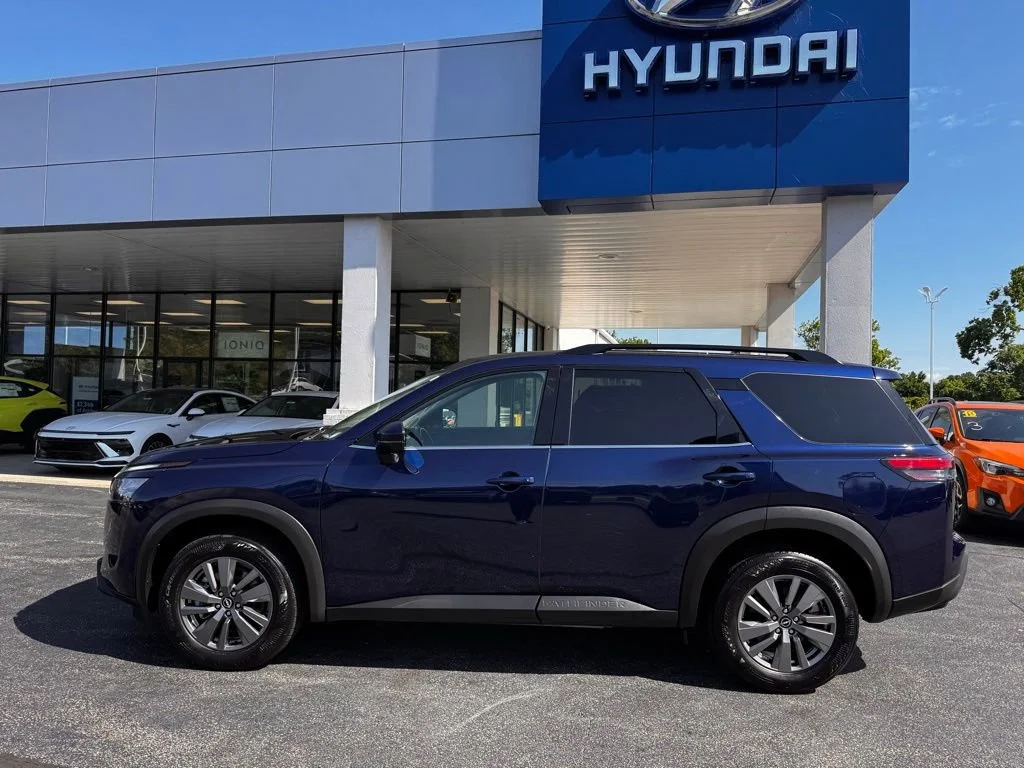 Used 2025 Blue Nissan SV image 2