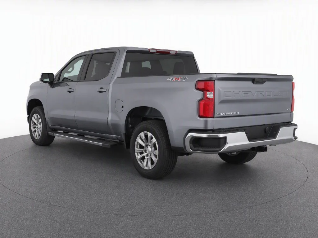 Used 2022 Satin Steel Metallic Chevrolet LT image 3