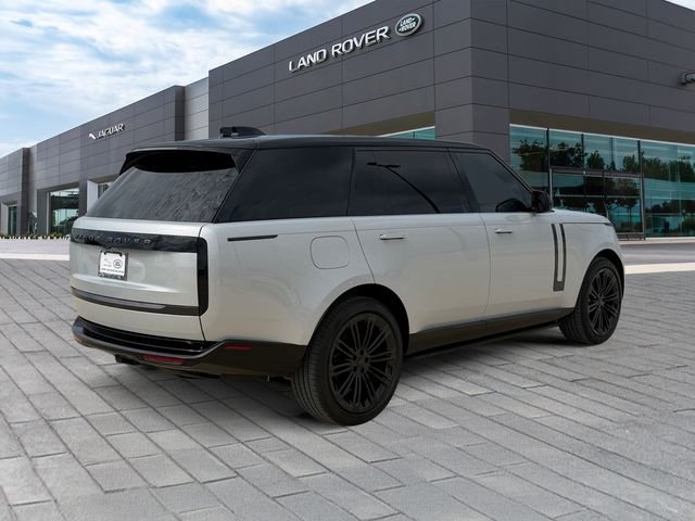 Certified Used 2026  Land Rover SE image 5