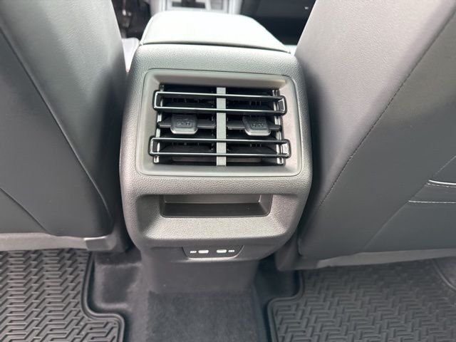 New 2026 Pure White Volkswagen 2.0T SE image 28