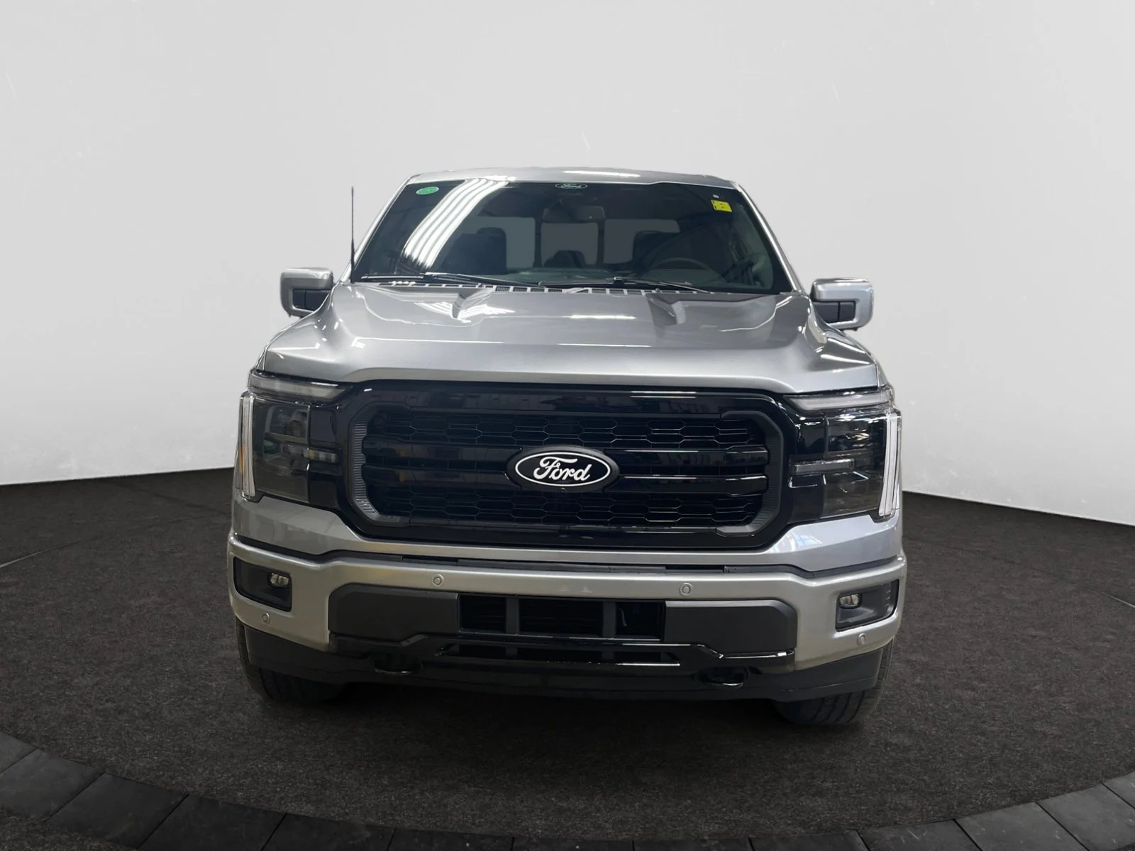 New 2026 Iconic Silver Metallic Ford Lariat image 8