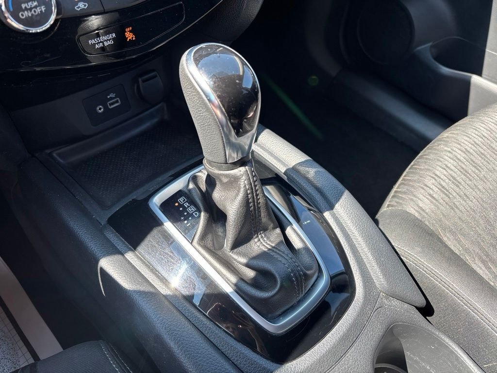Used 2018 White Nissan SV image 32