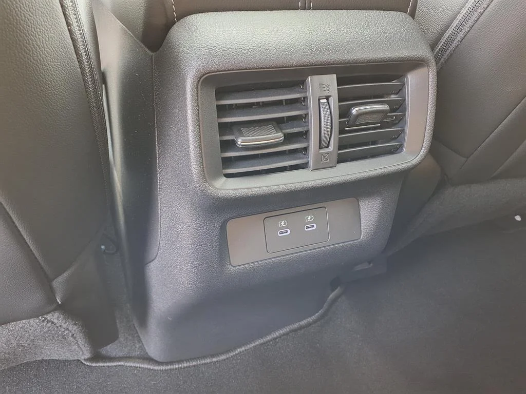 Used 2025 Super Black Nissan SL image 4