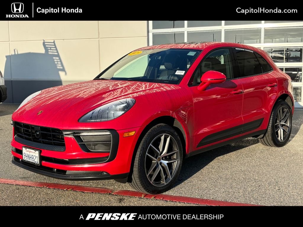 2023 Porsche Macan -'s photo