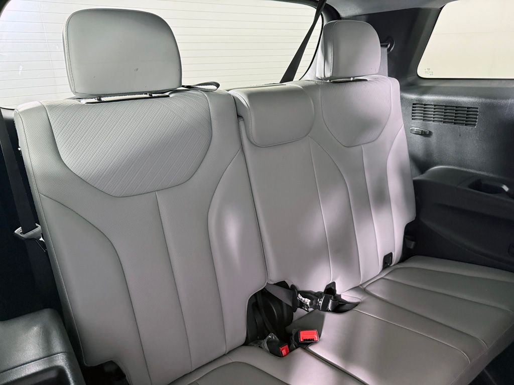 Used 2024 Black Hyundai SEL image 40
