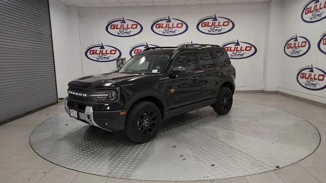 New 2026 Shadow Black Ford Badlands image 5