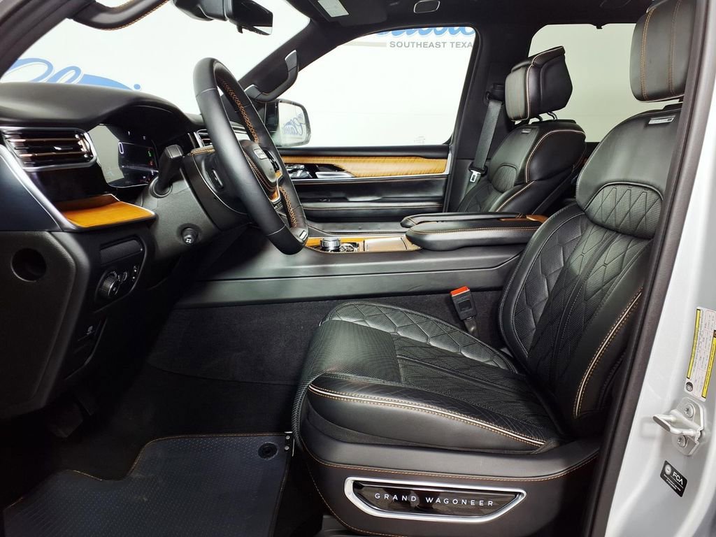 2024 Jeep Grand Wagoneer L Series III - Photo 7