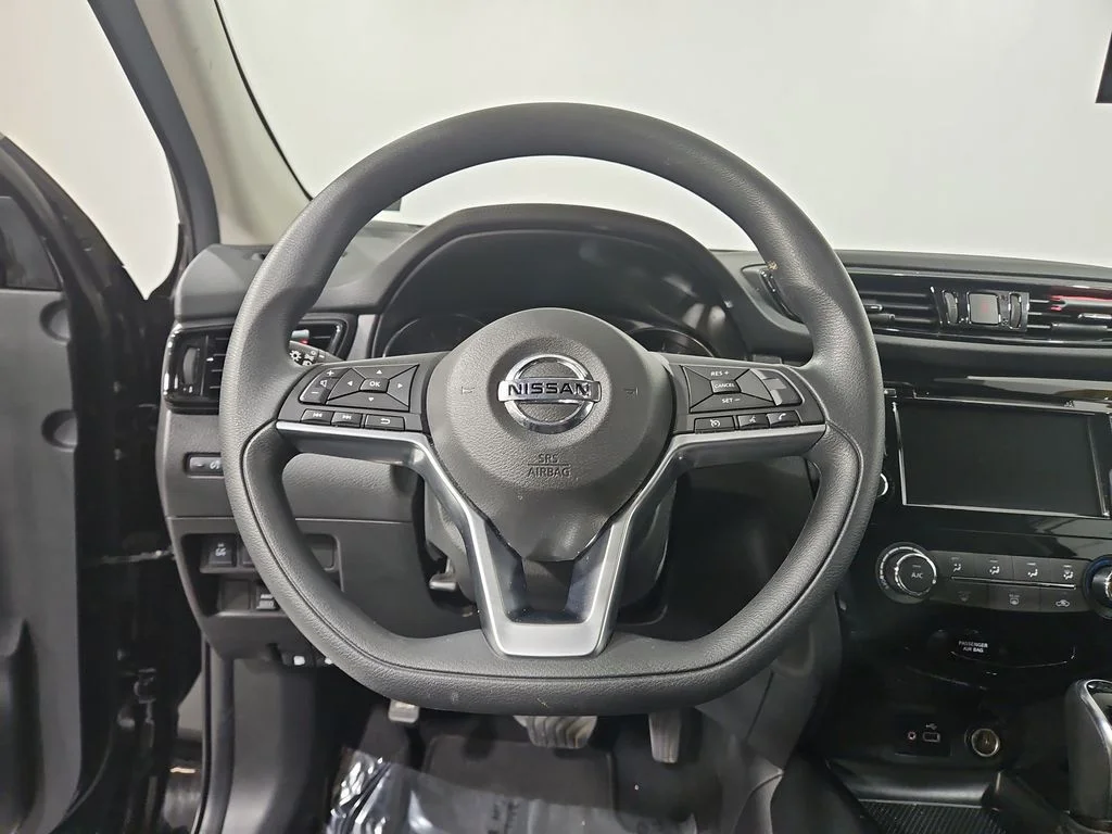 Used 2021 Black Nissan S image 15