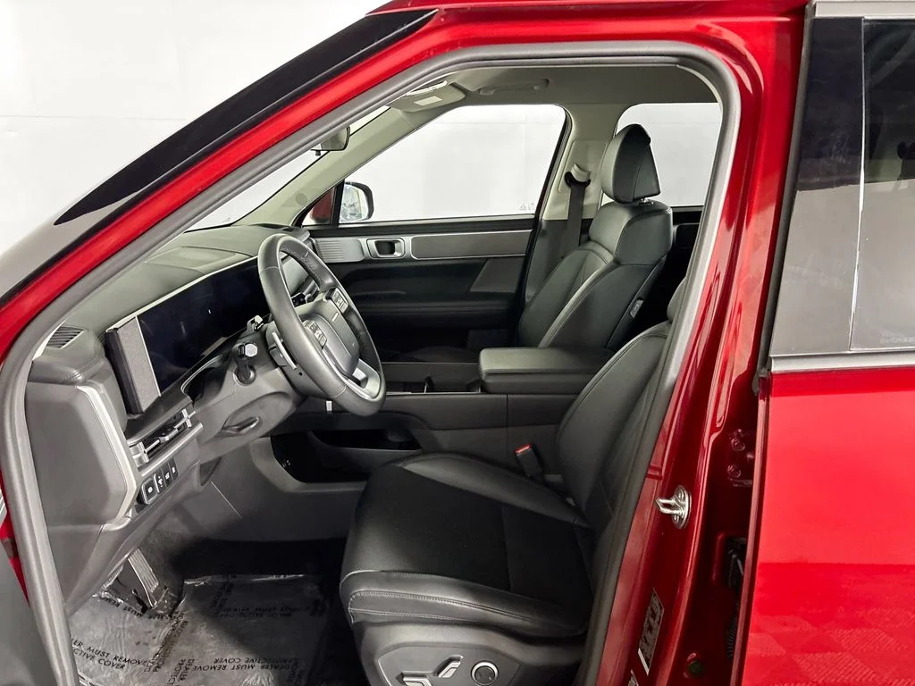 Used 2025 Red Hyundai SEL image 11
