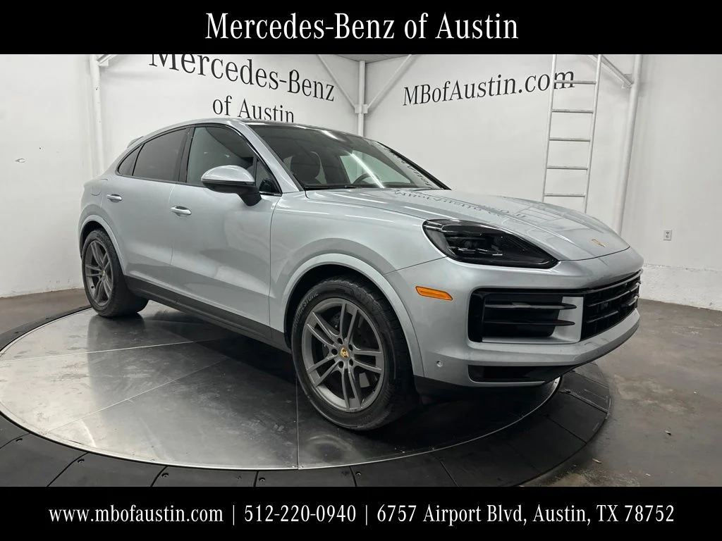 Used 2024  Porsche Base image 1