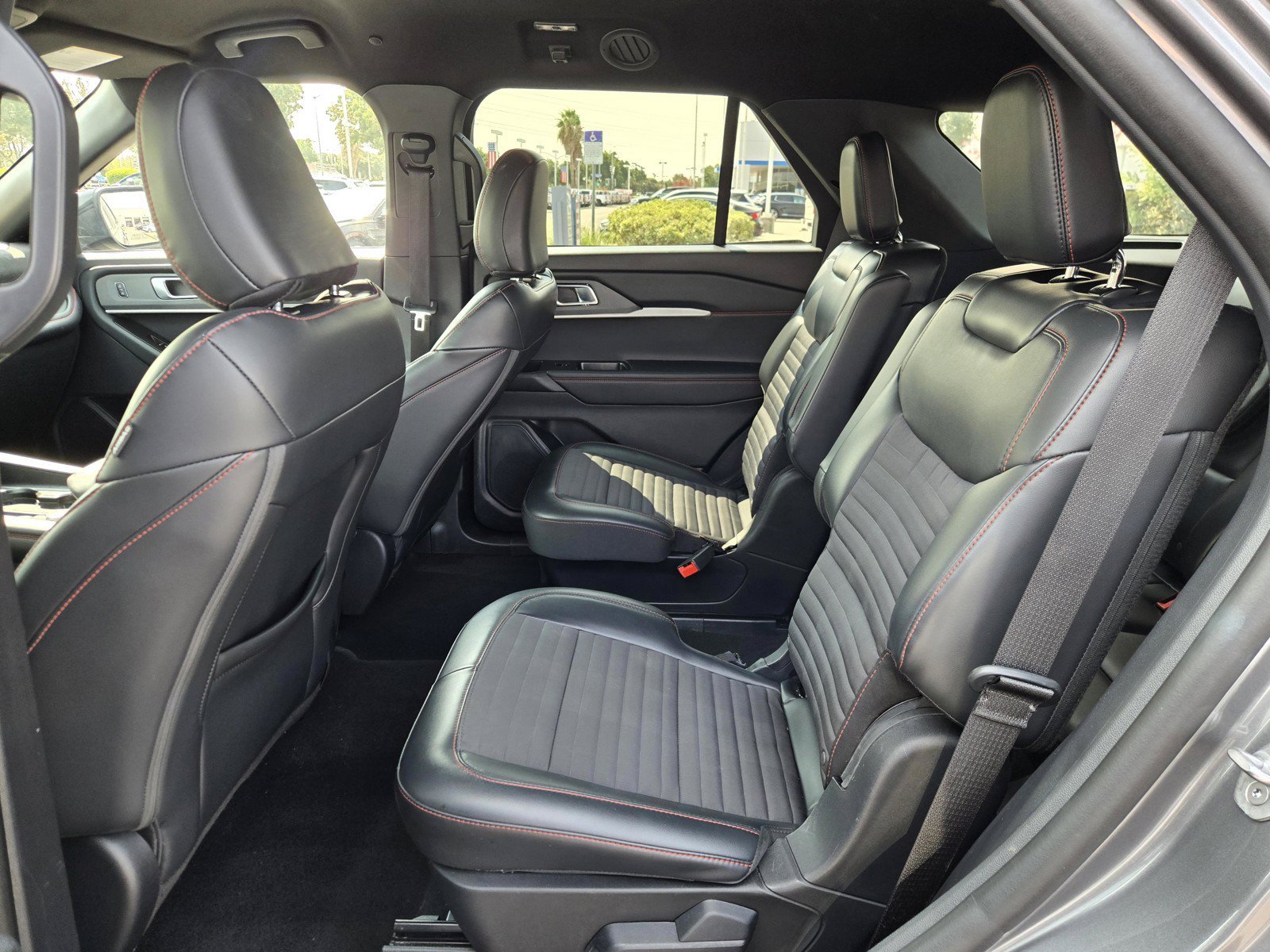 Certified Used 2025 Gray Ford ST-Line image 10