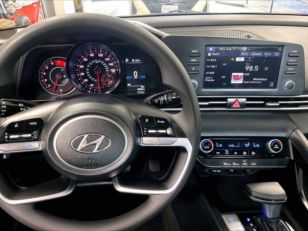 Used 2023 Gray Hyundai SEL image 18
