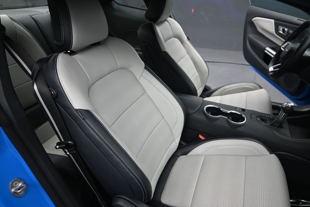 Used 2025 Grabber Blue Metallic Ford EcoBoost Premium image 20