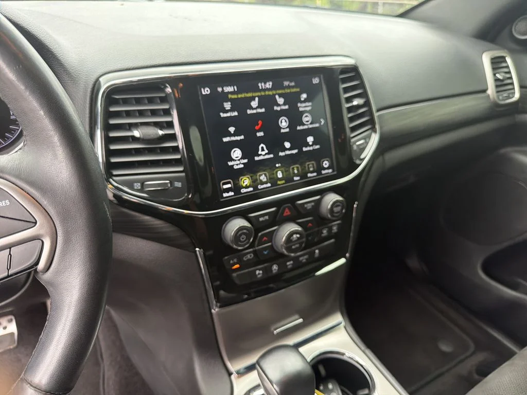 Used 2019 Black Jeep Altitude image 28