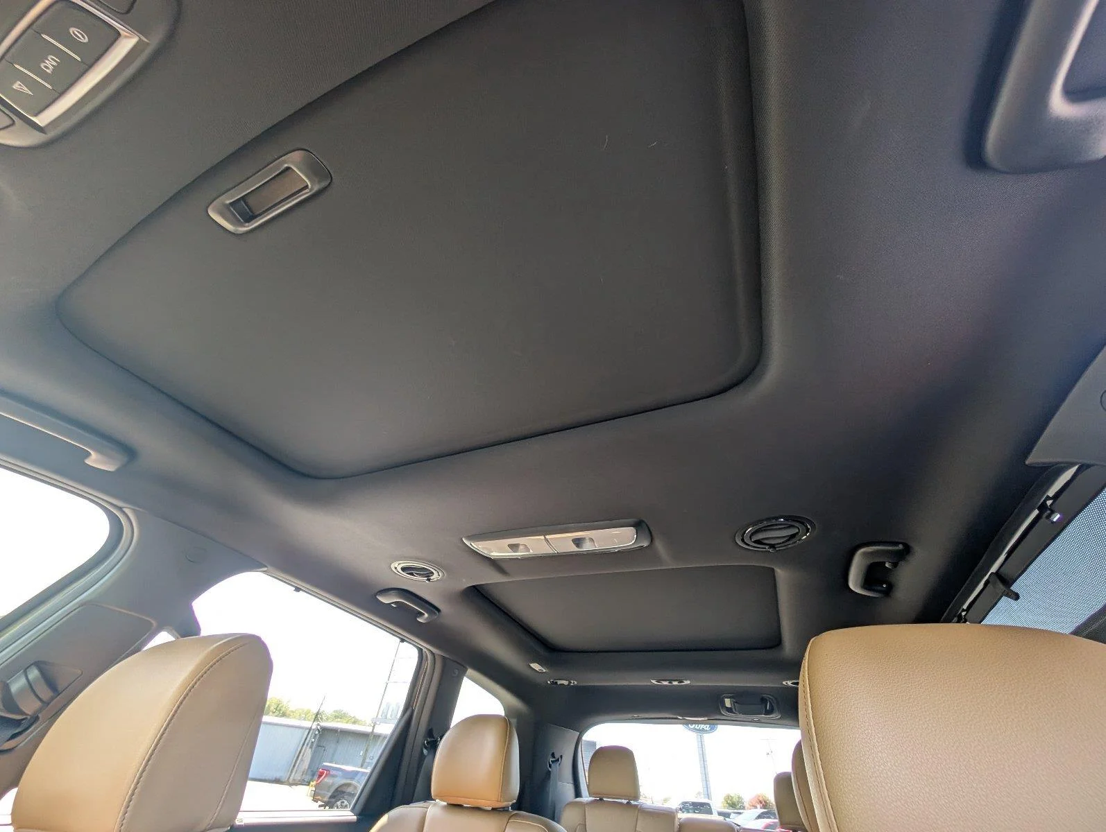 Used 2022 Dark Moss Kia SX image 38