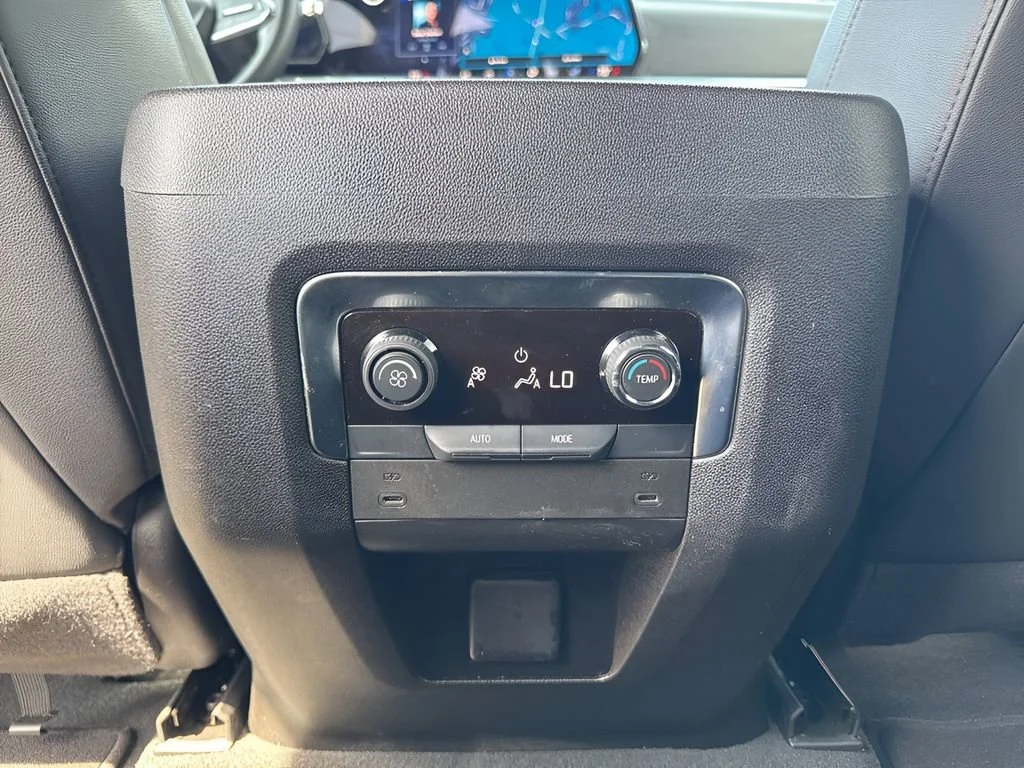 Used 2025 Black Chevrolet Z71 image 14