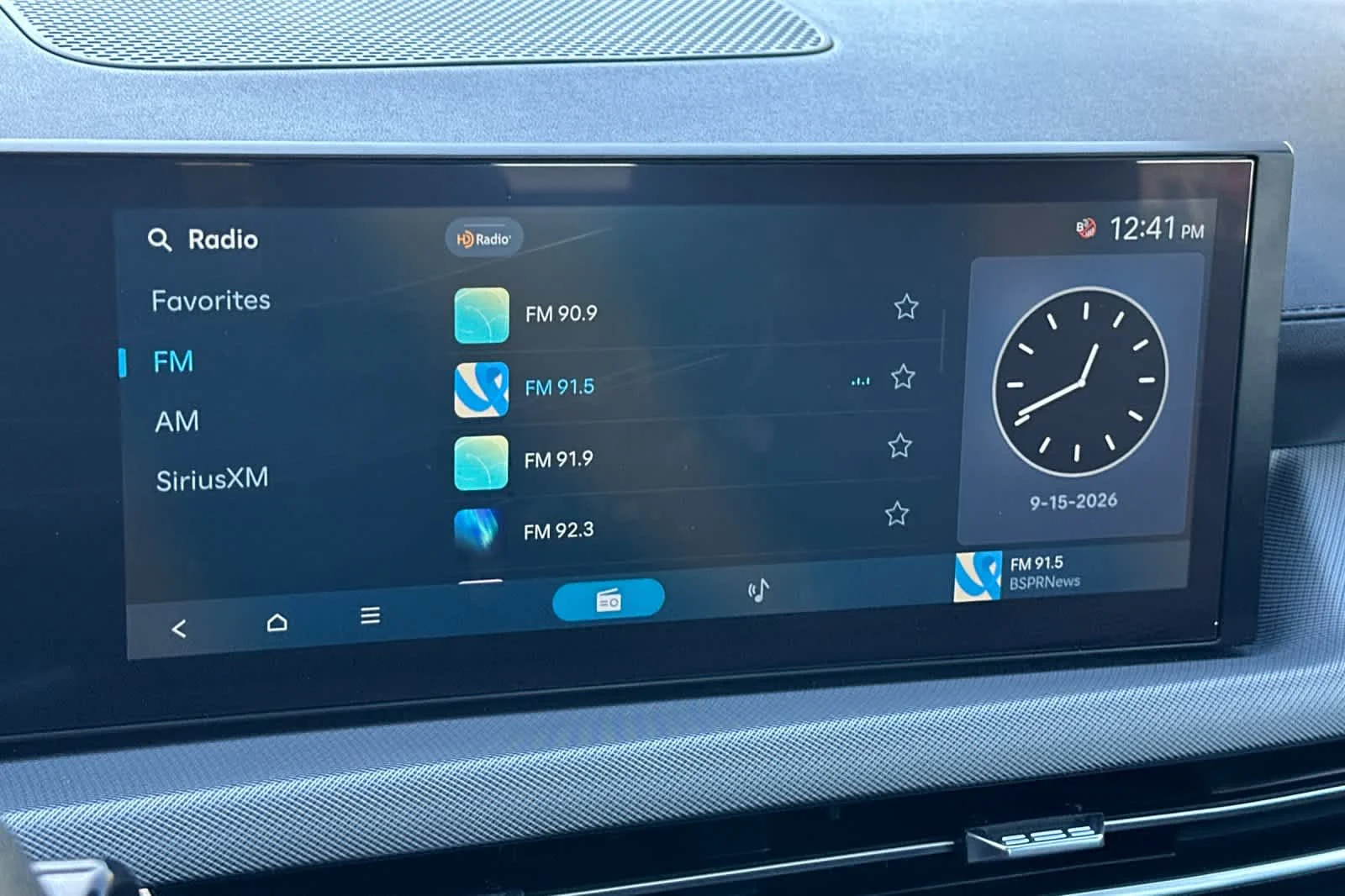 Certified Used 2025 Blue Hyundai SEL image 17