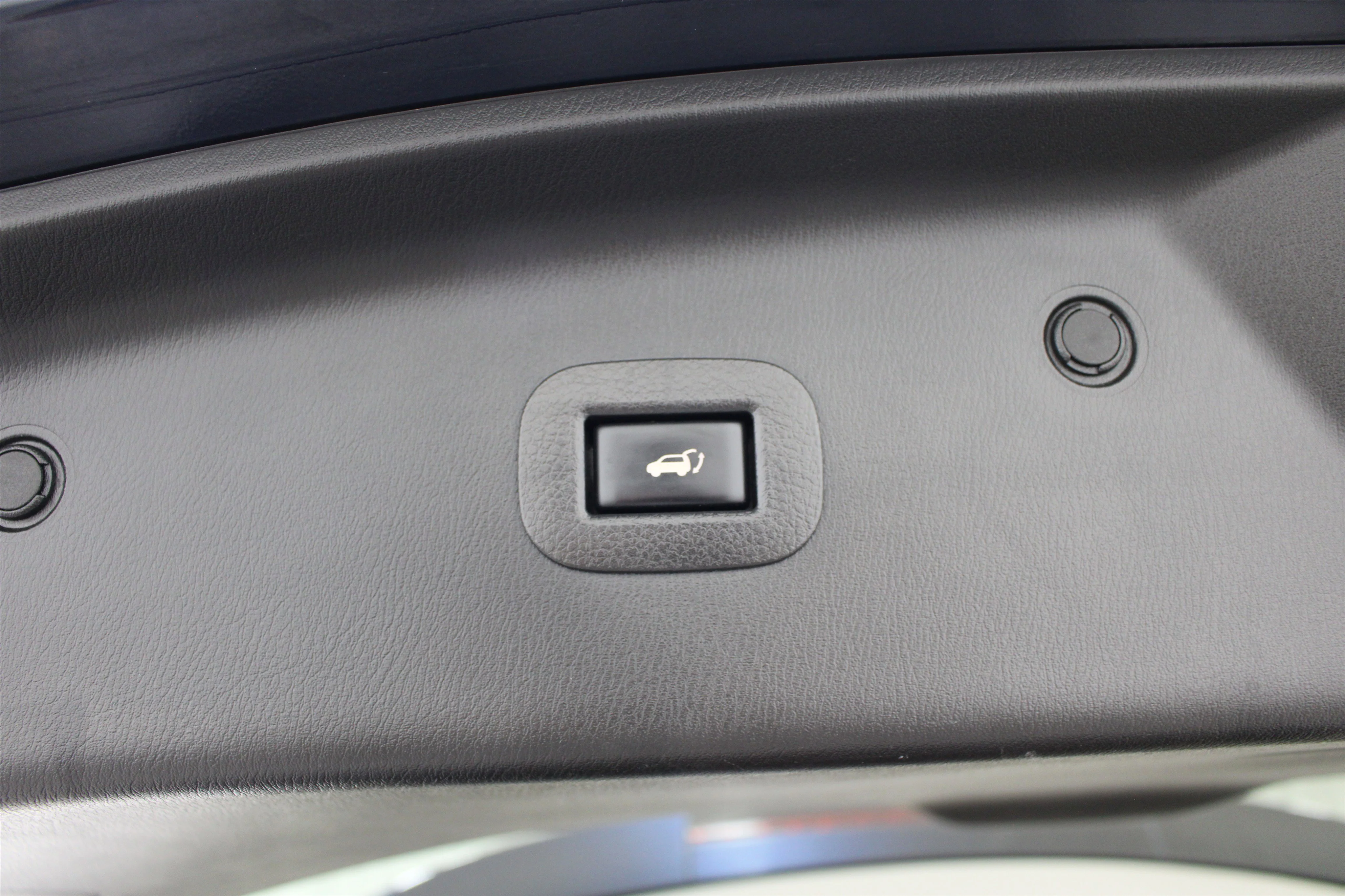 2020 Nissan Armada SL - Photo 24