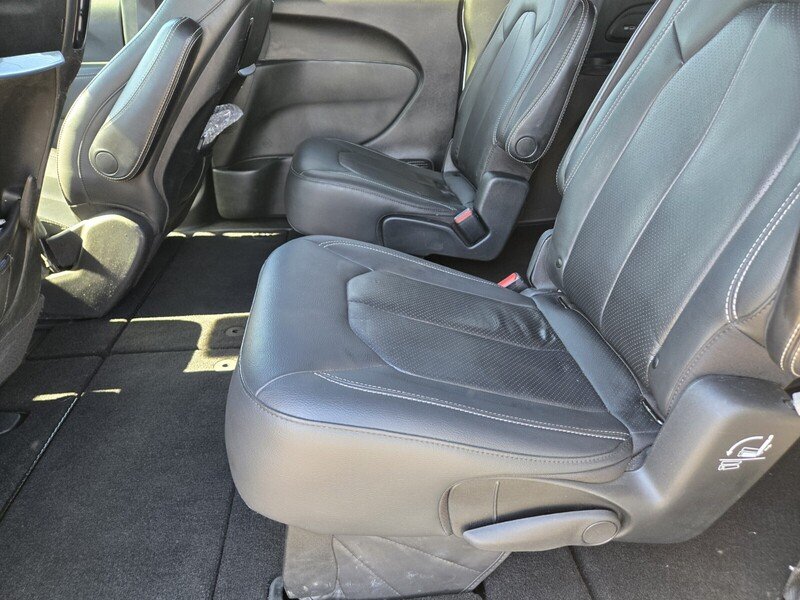 Used 2020 White Chrysler Touring L Plus image 12