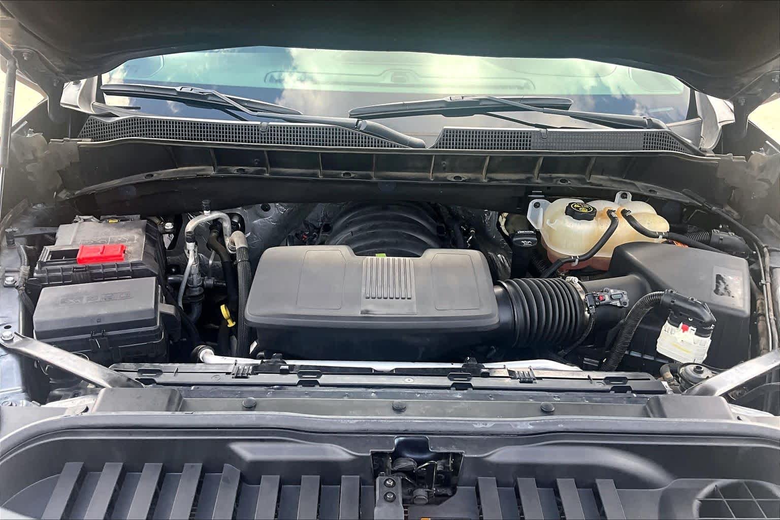 Used 2022 Shadow Gray Metallic Chevrolet LT image 32