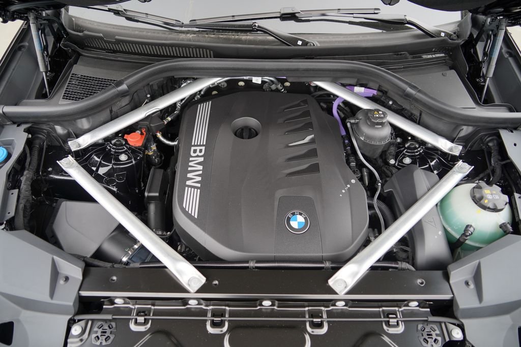 New 2026 Black Sapphire Metallic BMW xDrive40i image 20