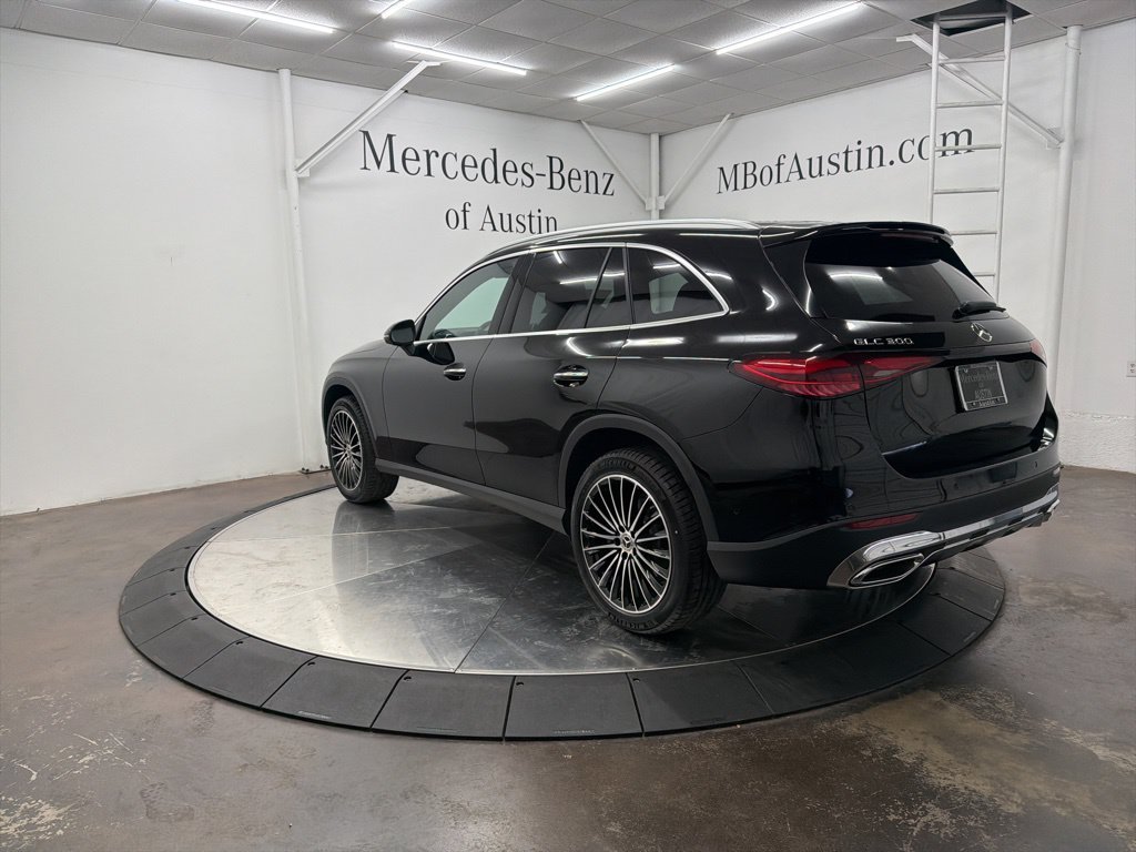 Certified Used 2026 Black Mercedes-Benz GLC 300 image 5
