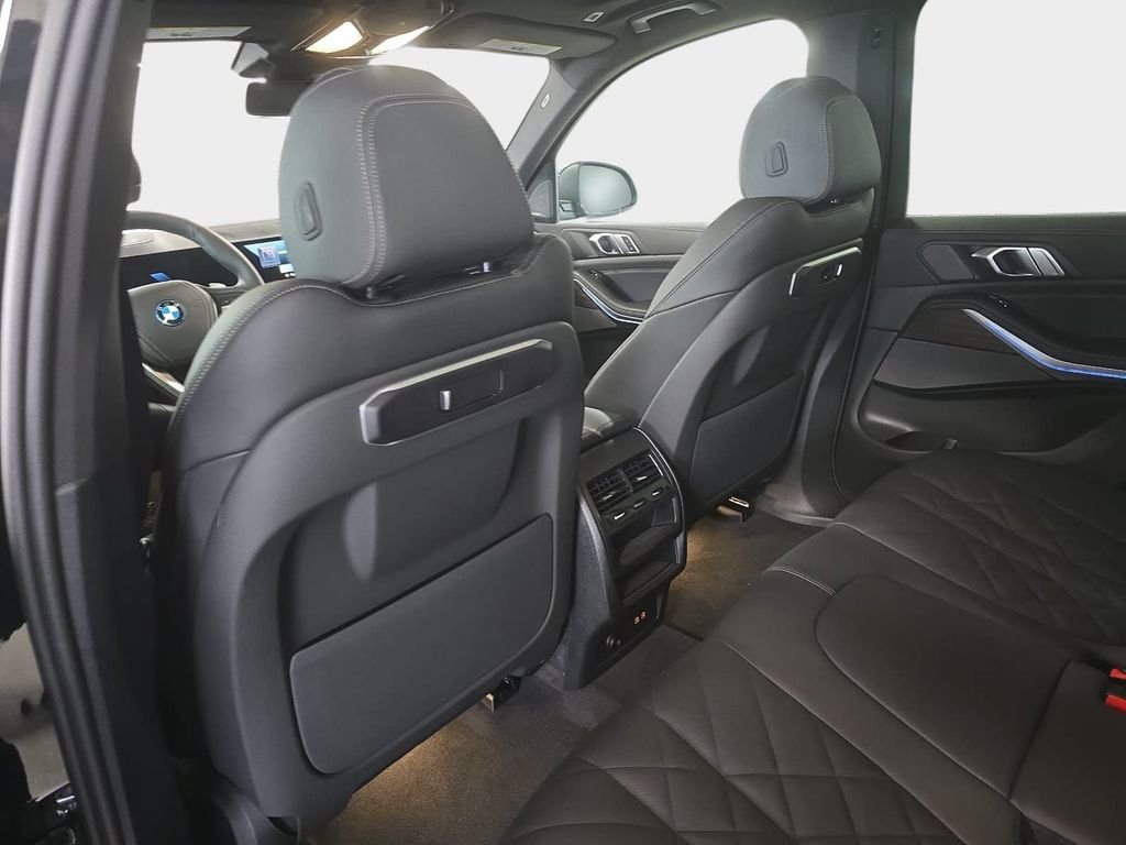New 2026 Black Sapphire Metallic BMW xDrive50e image 7