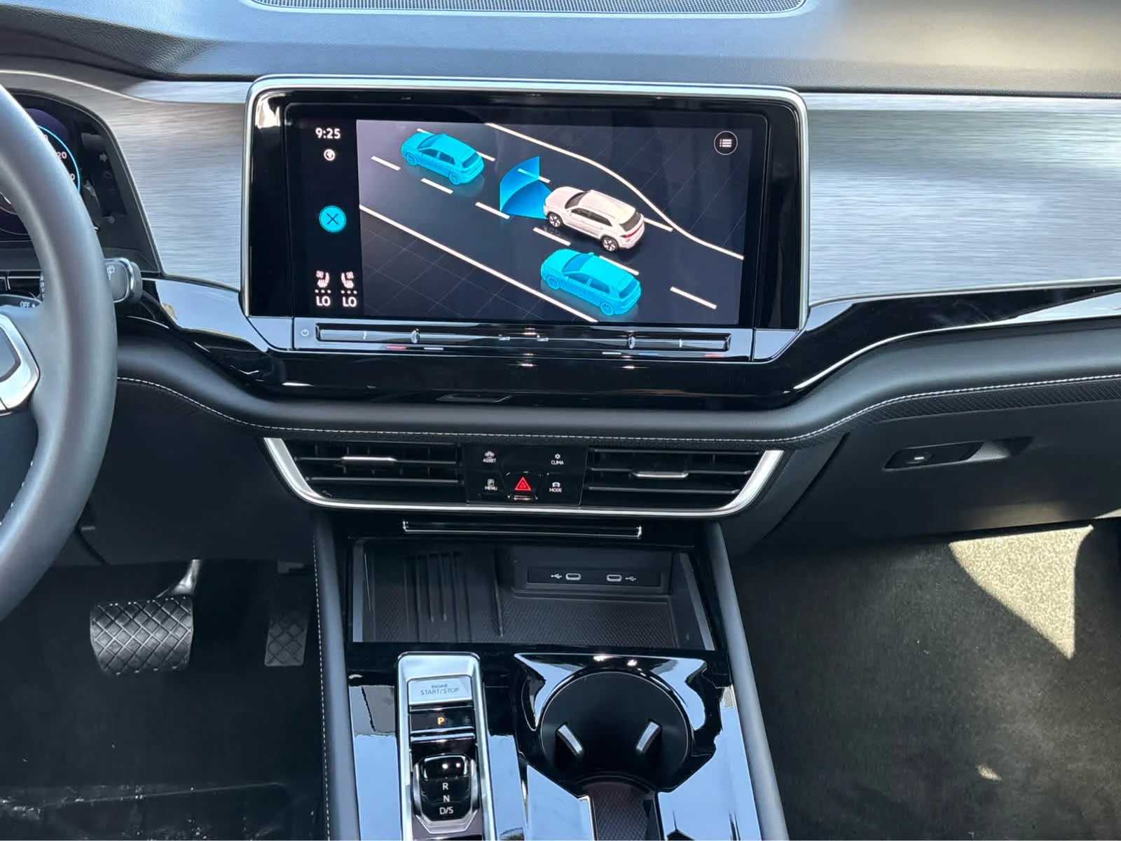 New 2026 DEEP BLACK Volkswagen 2.0T SE w/Technology image 10