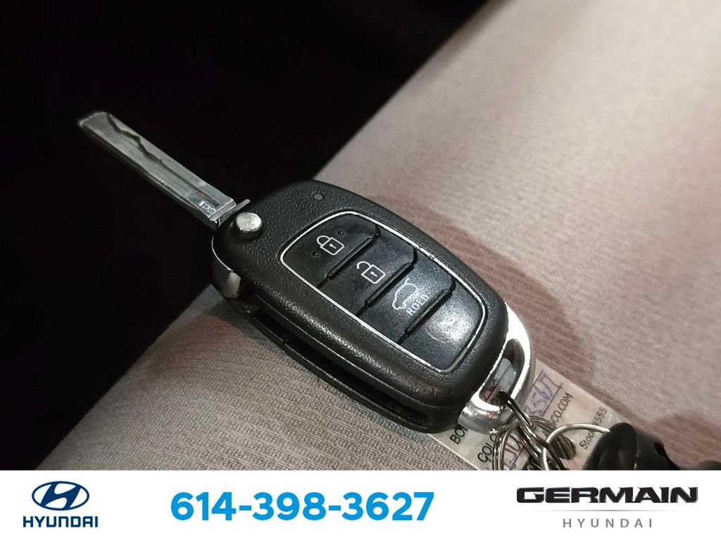 Used 2018 Gray Hyundai SEL image 34