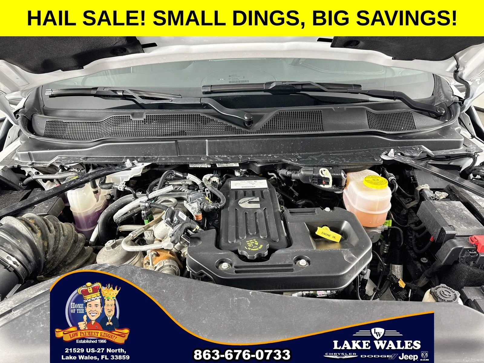 Used 2025 White Ram Laramie image 27