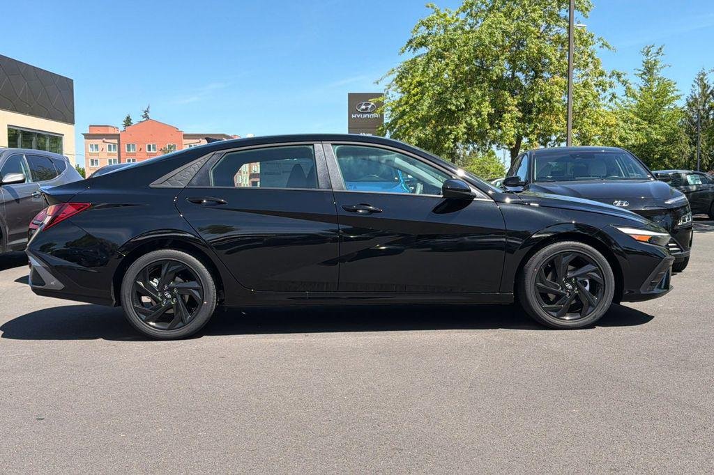 New 2026 Black Hyundai SEL Sport image 3