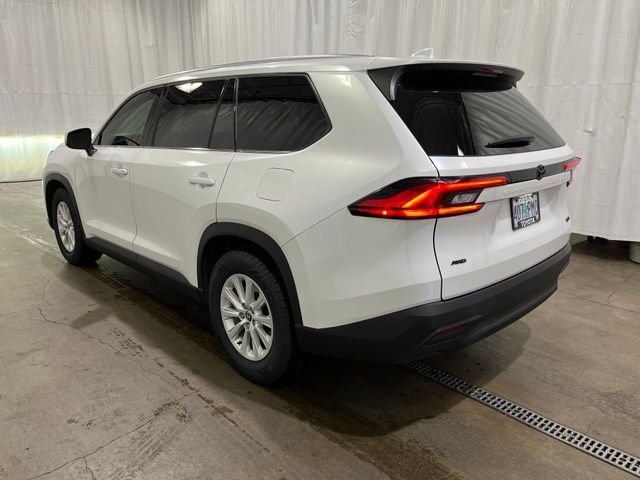 Used 2024 Beige Toyota XLE image 6